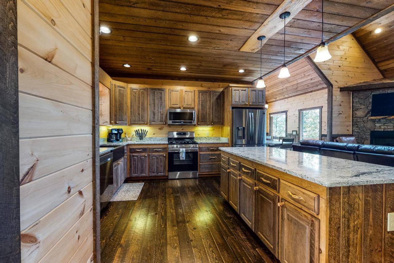 Whispering Woods Villa Blue Ridge Exterior photo
